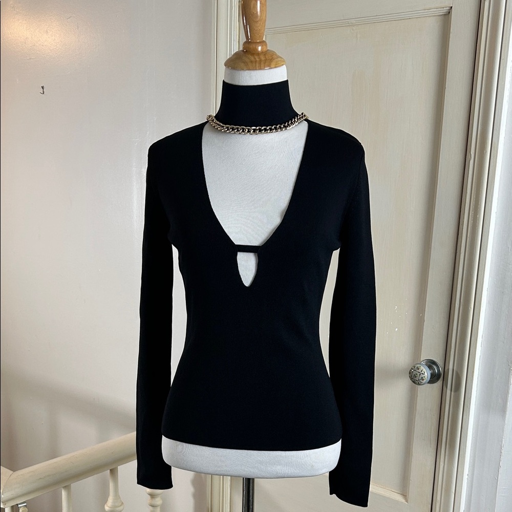 ZARA • Knit Deep V-Neck Sweater with Chain